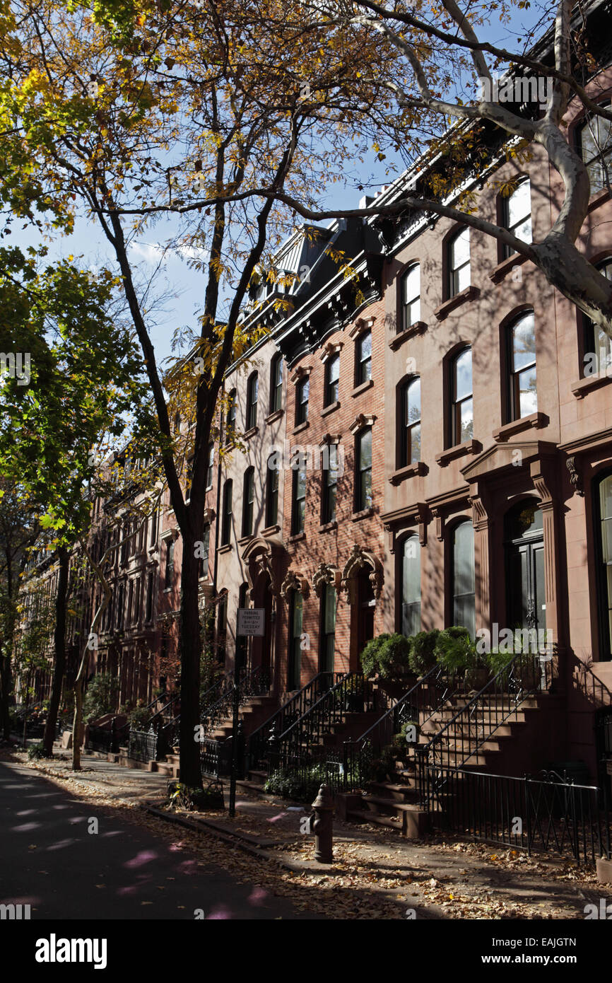 Blick auf Sandsteinhaus Häuser auf Garden Place im historischen Viertel von Brooklyn Heights Stockfoto