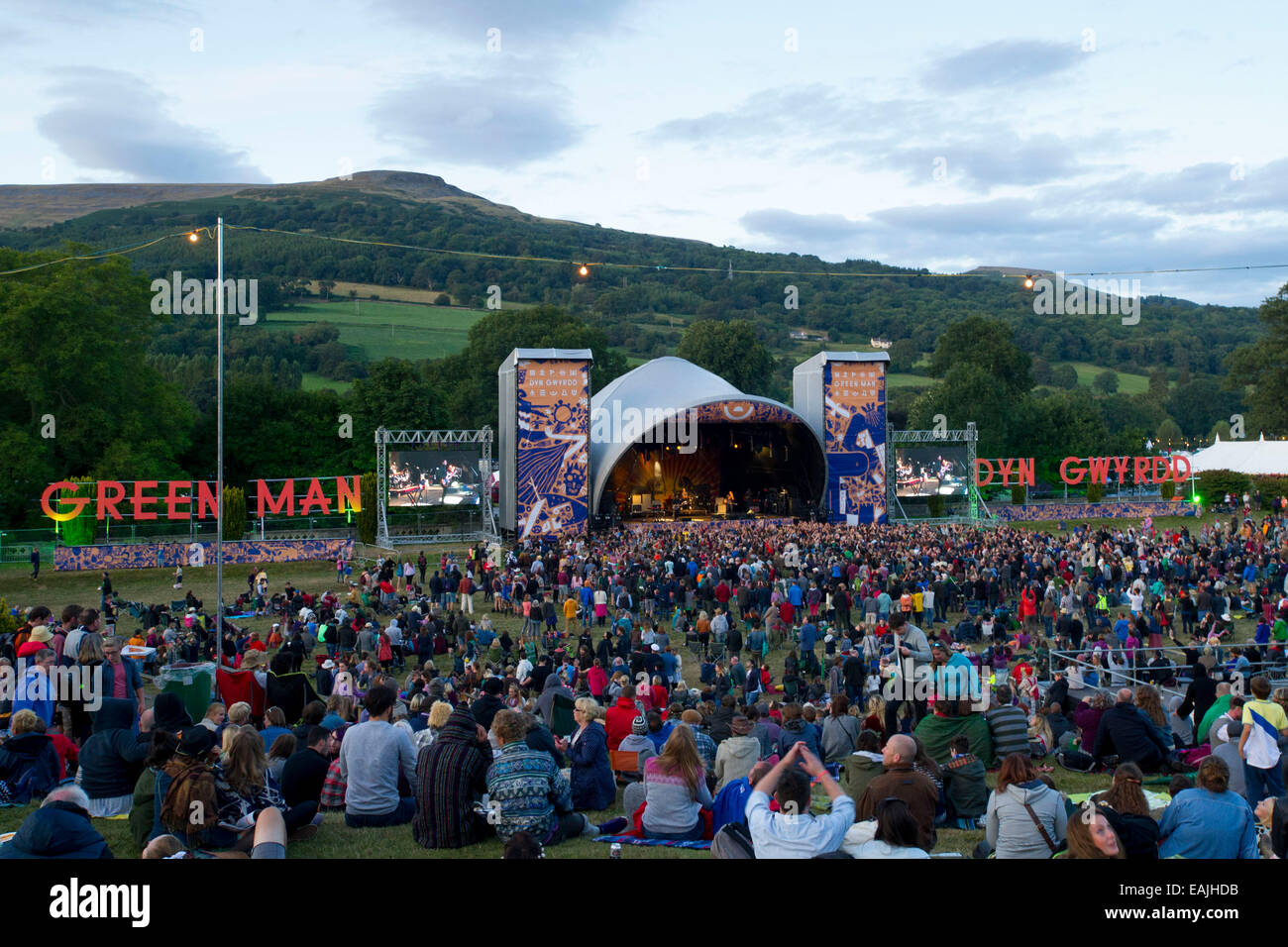 Eine allgemeine Ansicht während des grünen Mannes Festivals am Glanusk Park in Brecon, Wales. Stockfoto