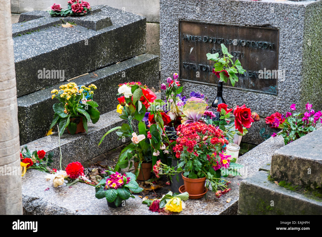 Das Grab von Jim Morrison, Friedhof Pere Lachaise, Paris Stockfoto