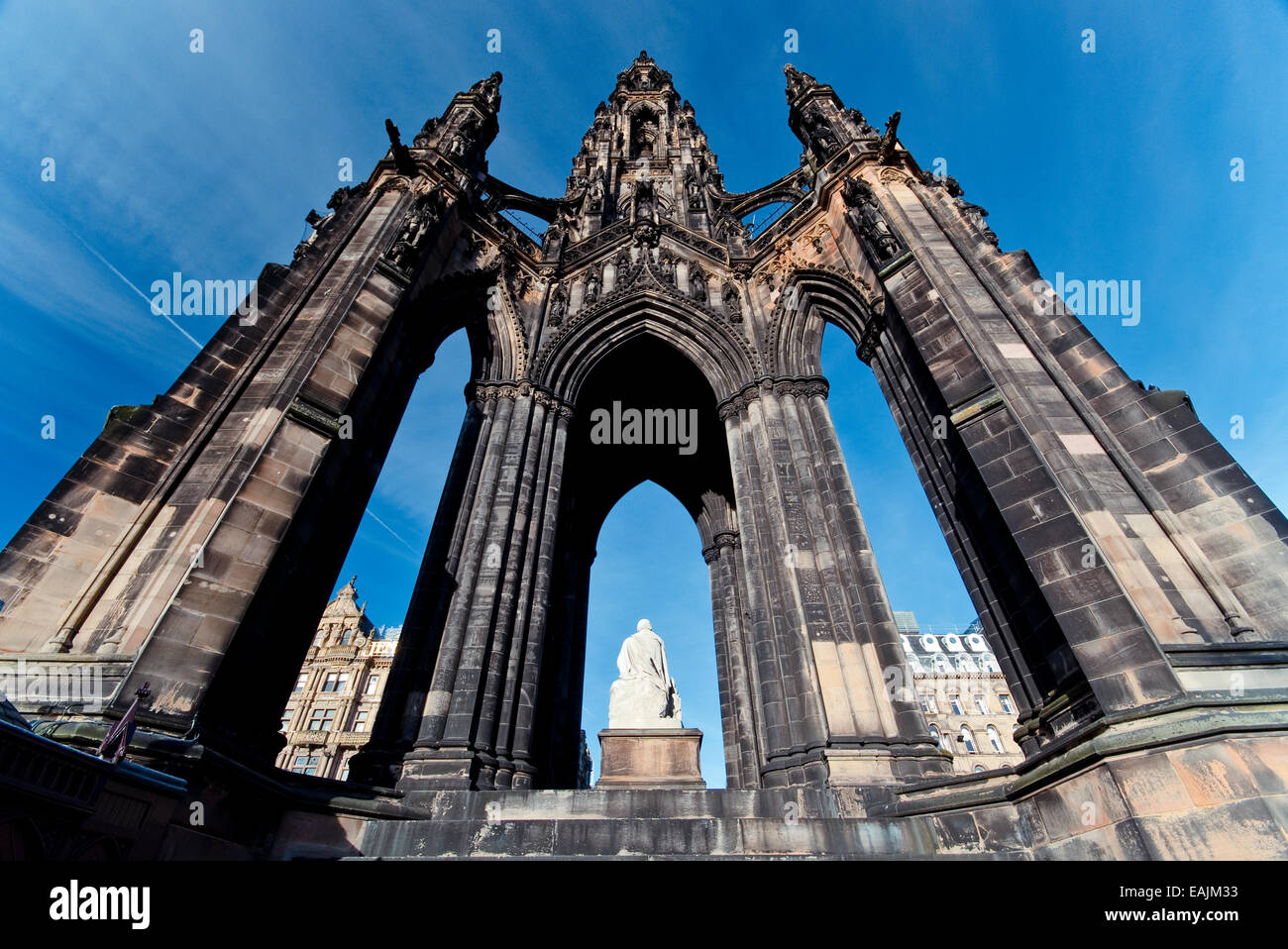 Scott Monument, Edinburgh mit 10mm super-Weitwinkelobjektiv aufgenommen Stockfoto