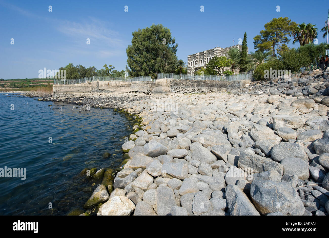 Der Strand des kleinen Dorfes Capernaum auf dem See Genezareth Stockfoto