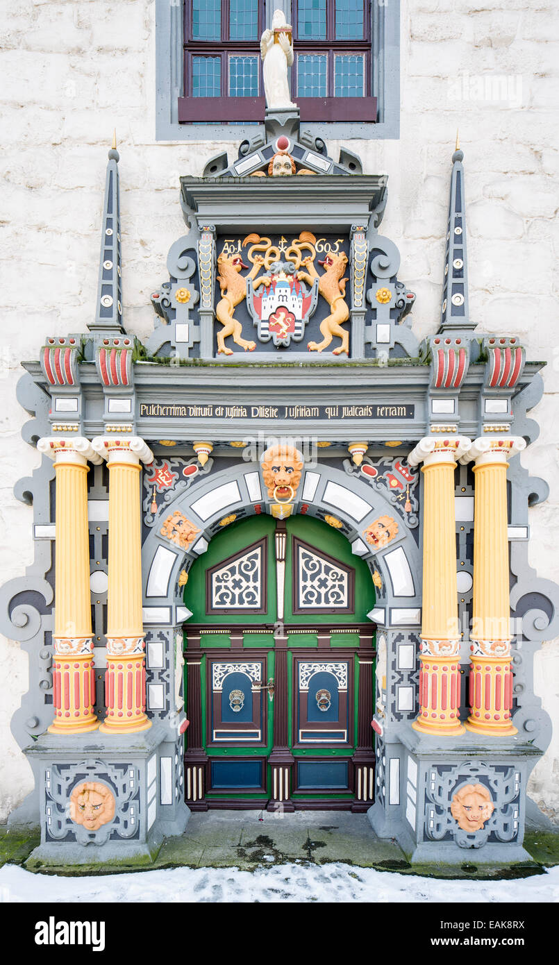 Rathaus in der Weser-Renaissance-Stil, prächtigen Portal, Hannoversch Münden, Niedersachsen, Deutschland Stockfoto