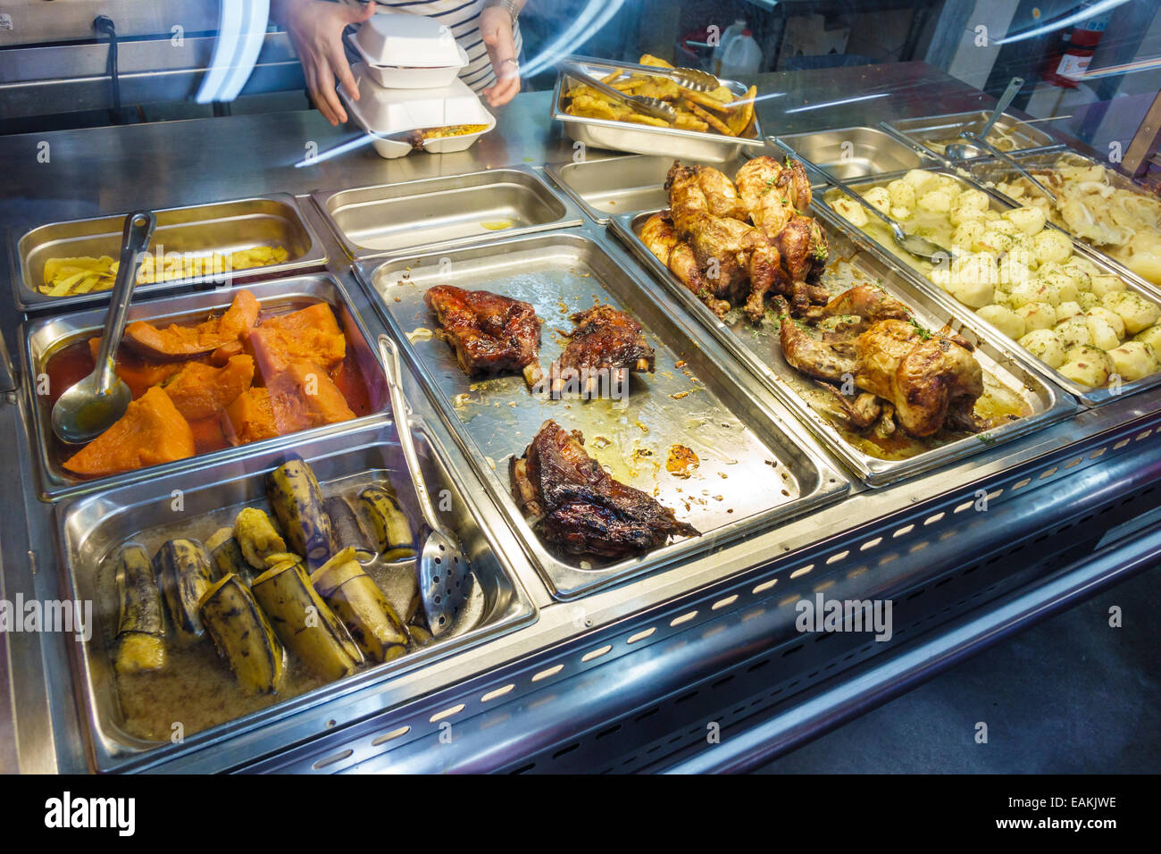 Miami Florida, Little Havana, Palacio de los Jugos, Essen, Verkauf Kochbananen, Rippchen, gebratenes Huhn, Kürbis, FL141101129 Stockfoto