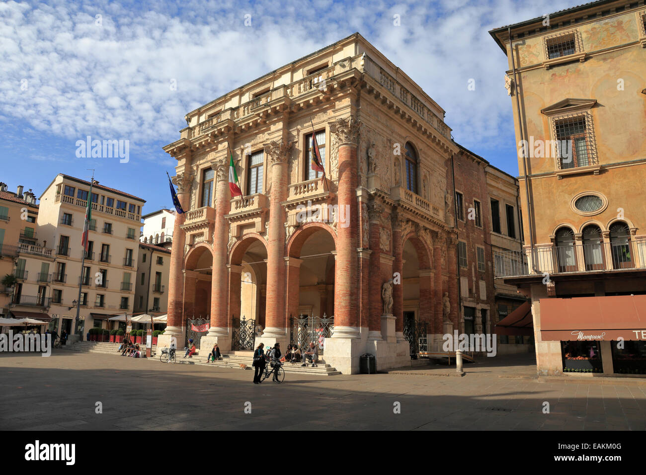 Palladios Loggia del Capitaniato in Piazza dei Signori, Vicenza, Italien, Region Venetien. Stockfoto