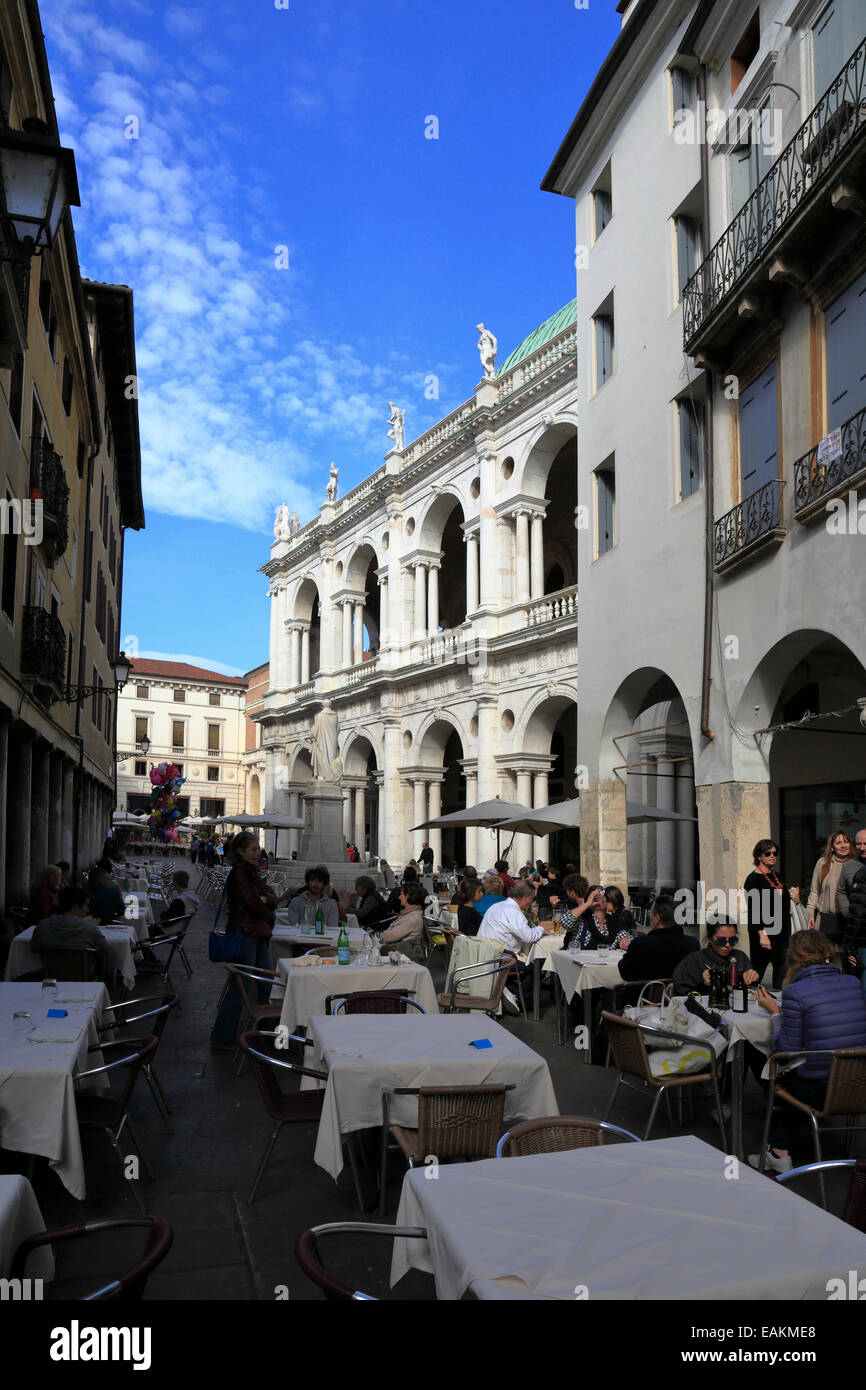 American Diner im Restauranttische in der Palladio, Vicenza, Italien, Region Venetien. Stockfoto