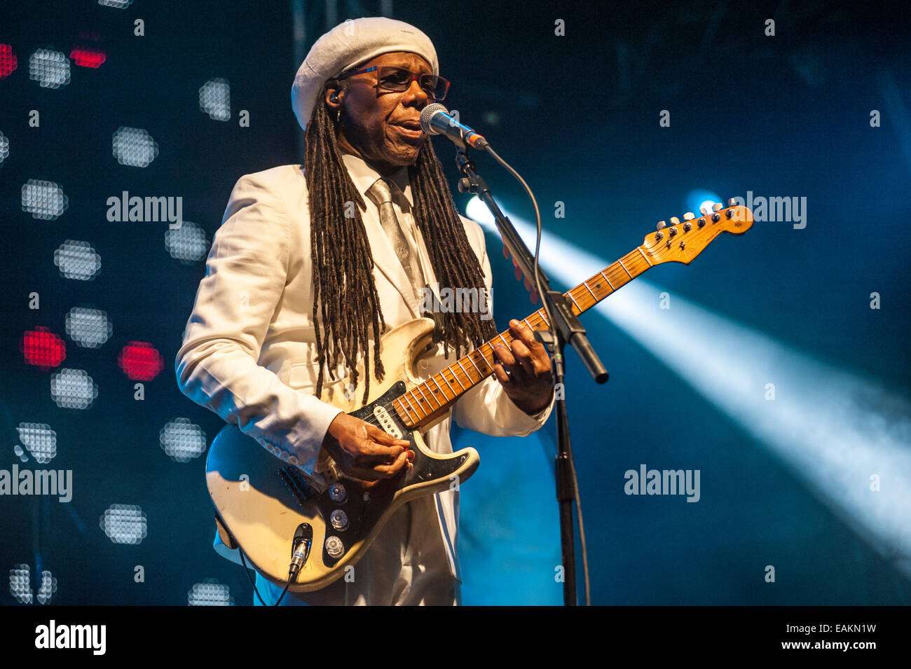 CHIC mit Sänger Songwriter Gitarrist Nile Rodgers auf ein live-Konzert beim unbekannten Festival in Rovinj, Kroatien, 2014. Stockfoto