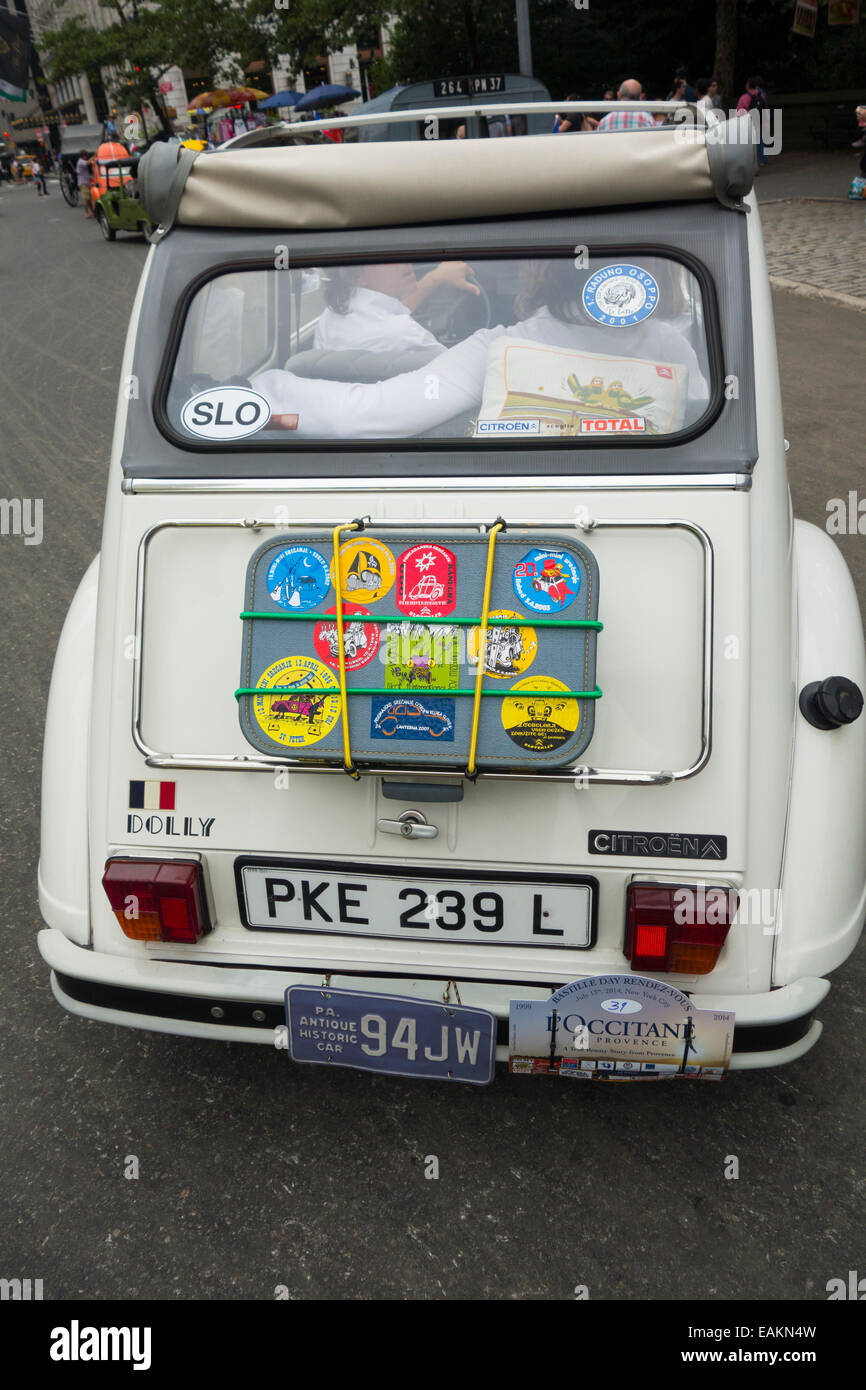 Citroen Auto-show in der Bastille Day Parade in New York City Stockfoto