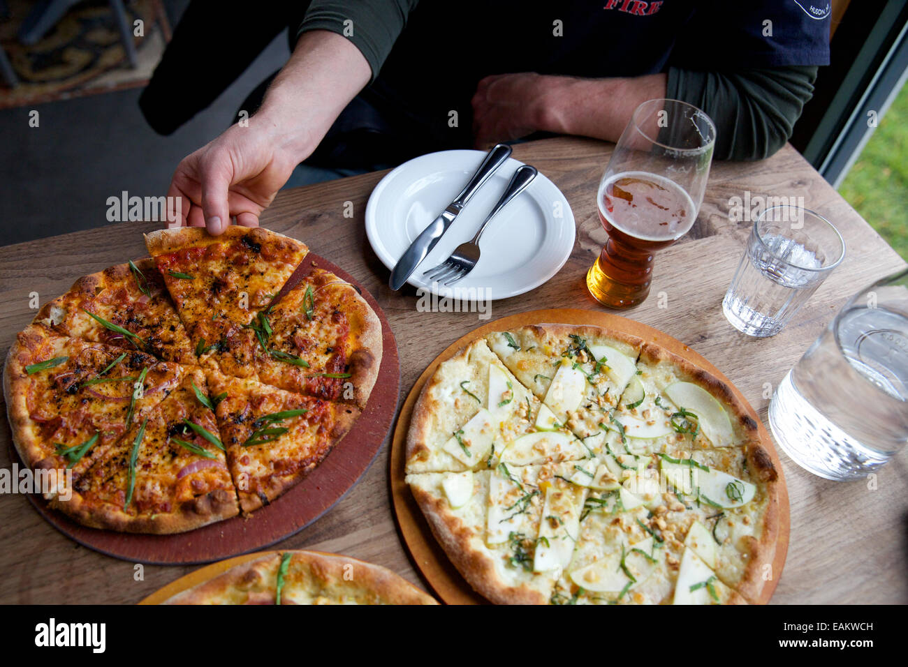 Gourmet-Pizza in Missoula, Montana. (Foto von Bess Brownlee) Stockfoto