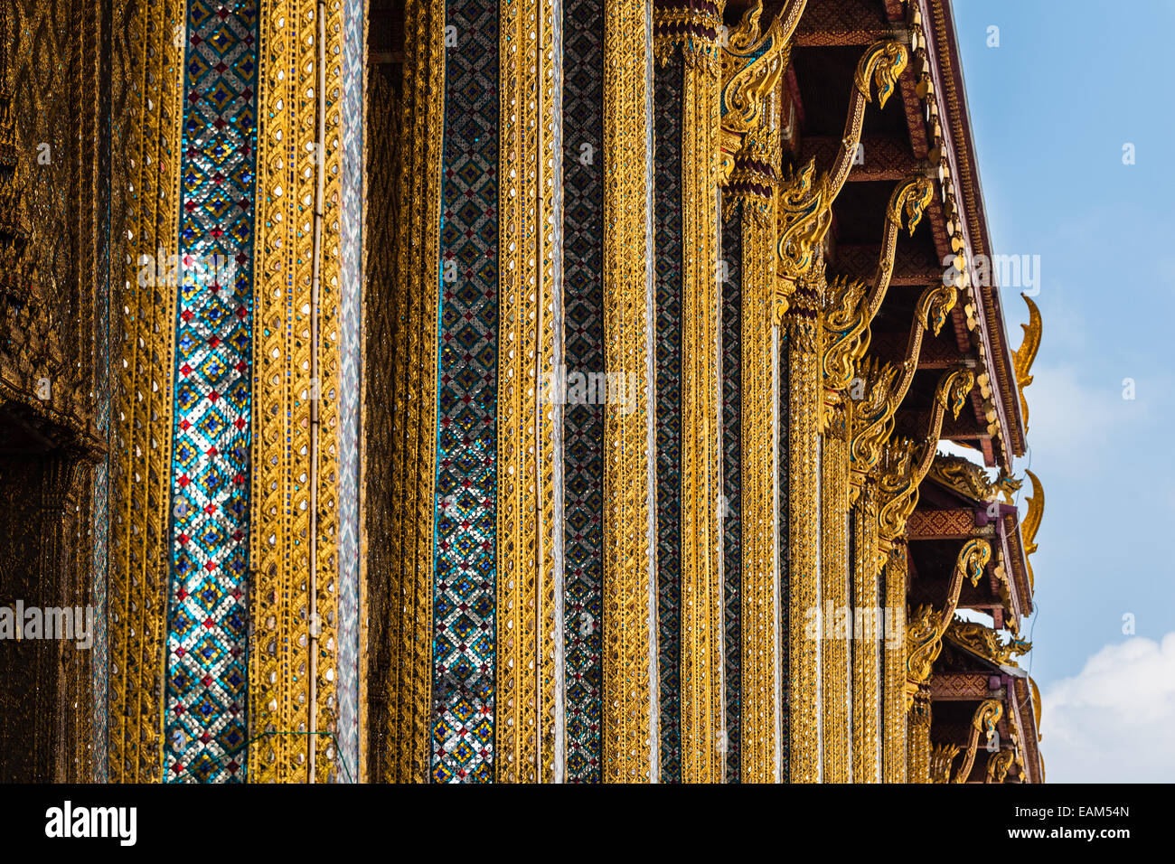 Details der Wat Phra Kaeo, der Tempel des Smaragd-Buddha, Bangkok, Thailand. Stockfoto