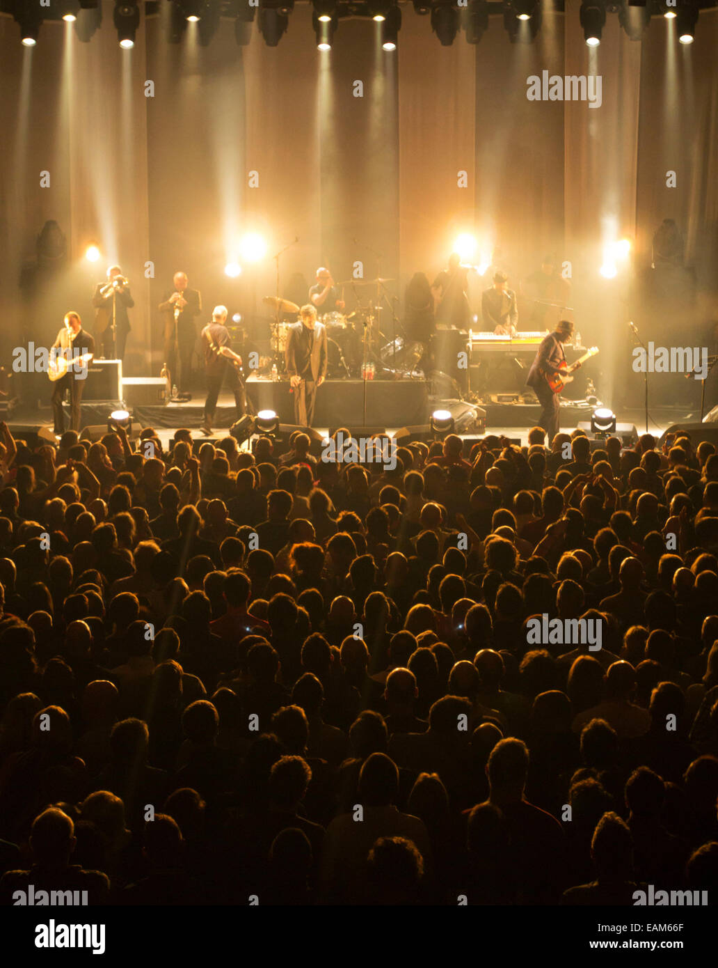 Londoner Live-Performance - Roundhouse-Camden - Specials Stockfoto