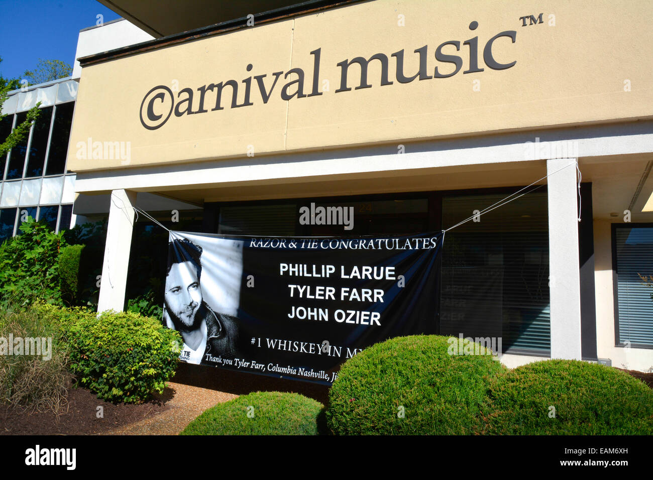 Ein Banner angezeigt vor Karneval Musik, ein unabhängiger Musikverlag, feiert eine Sängerin in Nashville, TN Stockfoto
