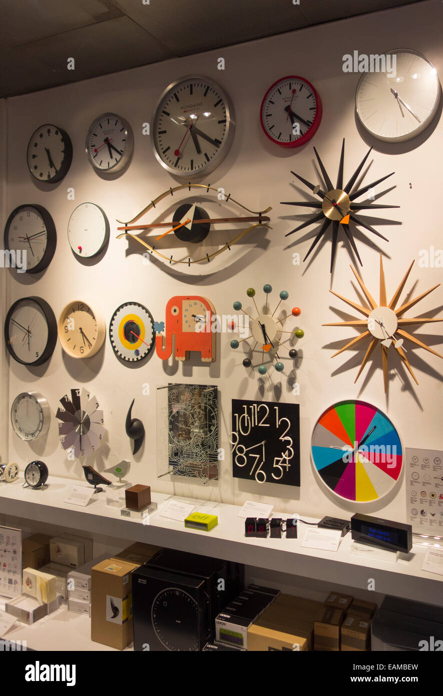 New york moma shop Fotos und Bildmaterial in hoher Auflösung Alamy