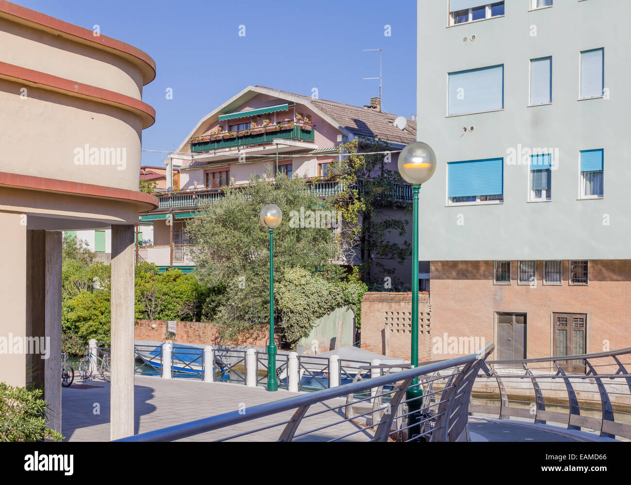 Klassische Architektur auf dem Lido, Venedig, Italien, 21. Oktober 2011: Stockfoto