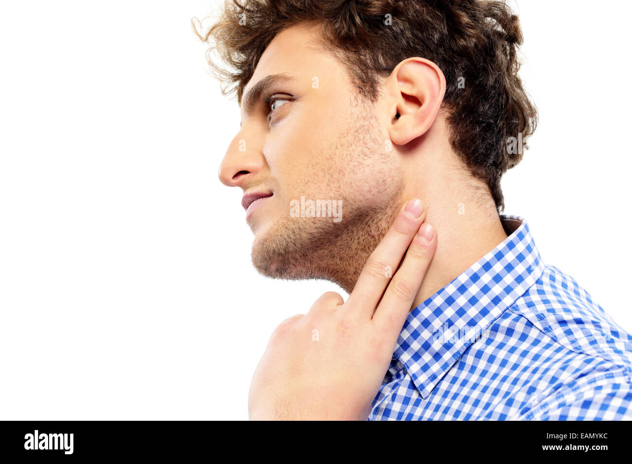 Porträt eines Mannes, der seinen Hals berühren Stockfoto