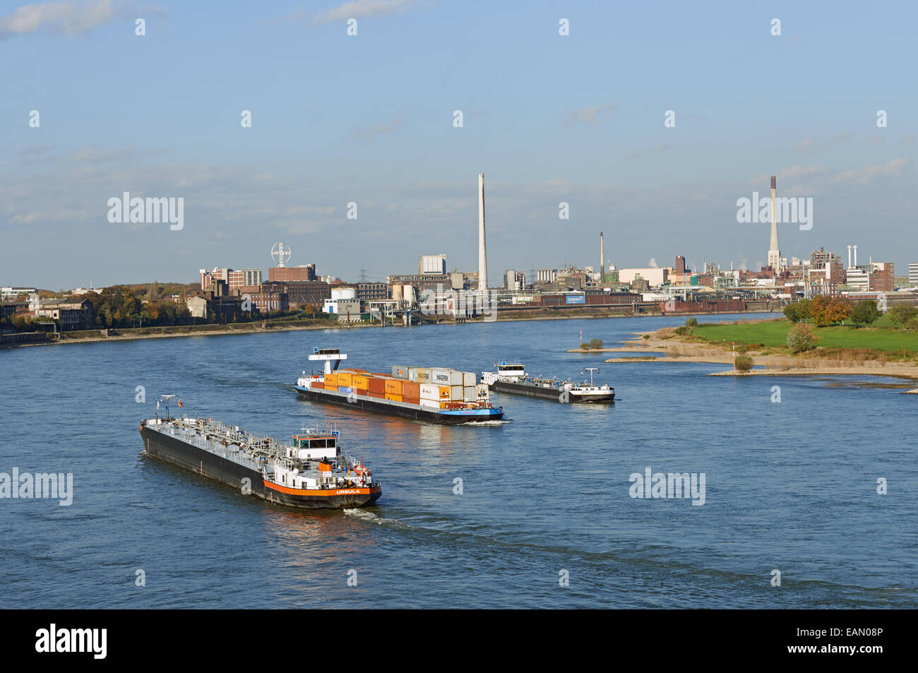 Handelsschifffahrt Rhein, Krefeld, Nordrhein-Westfalen, Deutschland. Stockfoto