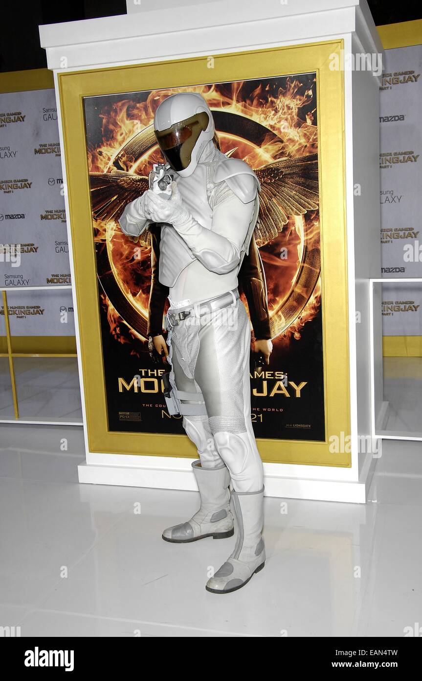 Los Angeles, USA. 17. November 2014. Atmosphäre im Ankunftsbereich für THE HUNGER GAMES: MOCKINGJAY – Teil 1 Premiere, Nokia Theatre L.A. LIVE, Los Angeles, CA 17. November 2014. Bildnachweis: Everett Collection Inc/Alamy Live-Nachrichten Stockfoto