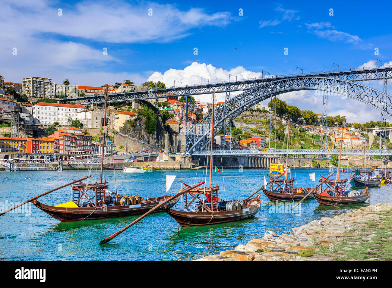 Porto, Portugal Stadtbild auf den Fluss Douro. Stockfoto
