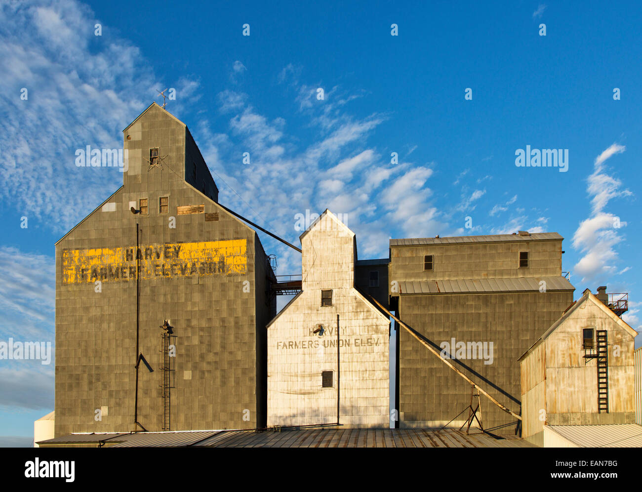 Harvey Farmers Aufzug & der älteren Farmers Union Aufzug. Stockfoto