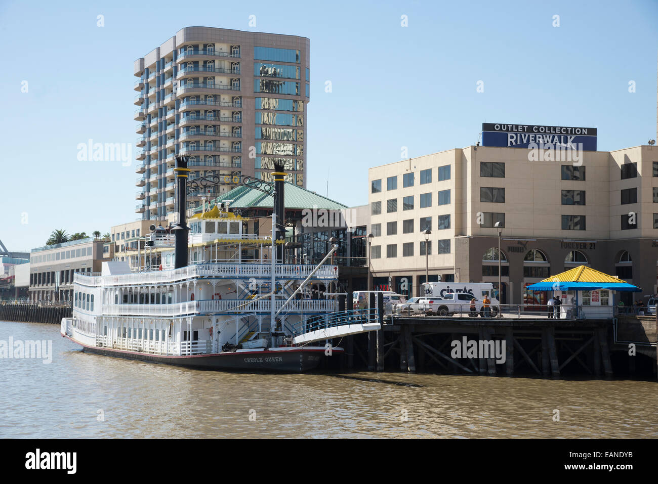 Creole Queen Riverboat auf den Mississippi River Riverwalk New Orleans USA Stockfoto