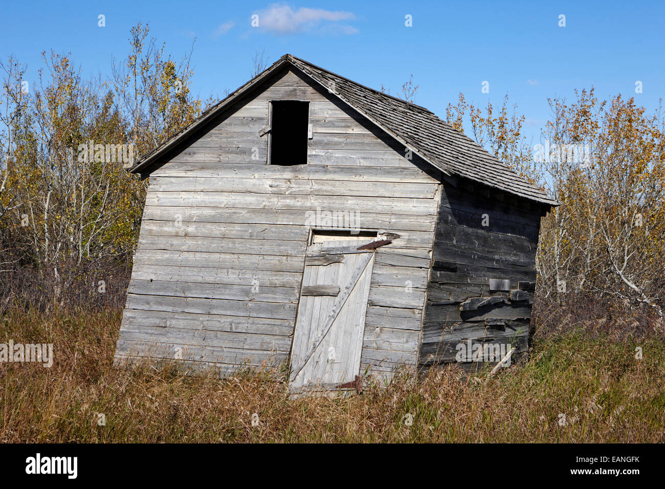 alten Holzgebäude remote Saskatchewan Kanada herunterfallen Stockfoto