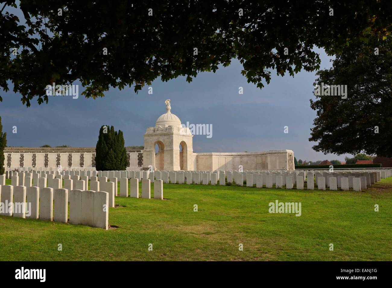 Tyne Cot Commonwealth War Graves Friedhof und Denkmal für die fehlenden. Tyne Cot, in der Nähe von Ypern (Lepra) Belgien. Tyne Cot, Krieg grav Stockfoto