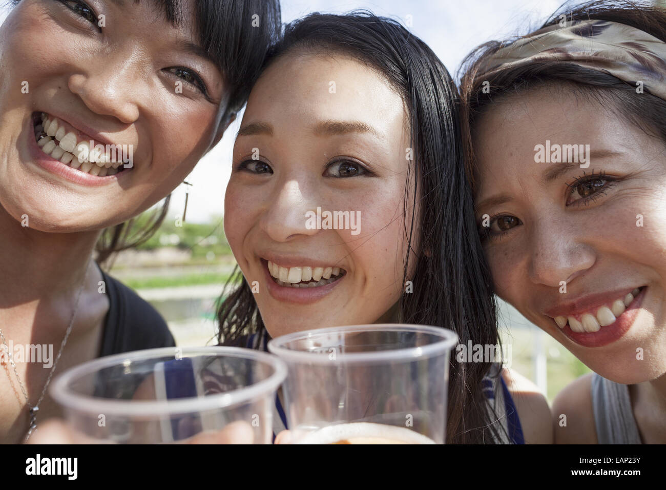 Gruppe von Freunden im Park. Stockfoto