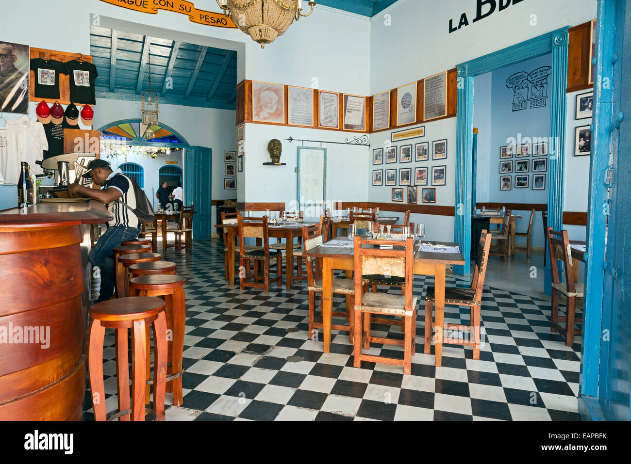 TRINIDAD, Kuba - 8. Mai 2014: Eine neue Version von La Bodeguita del Medio, Kuba berühmteste Restaurant-Bar in der Stadt von Trinidad Stockfoto