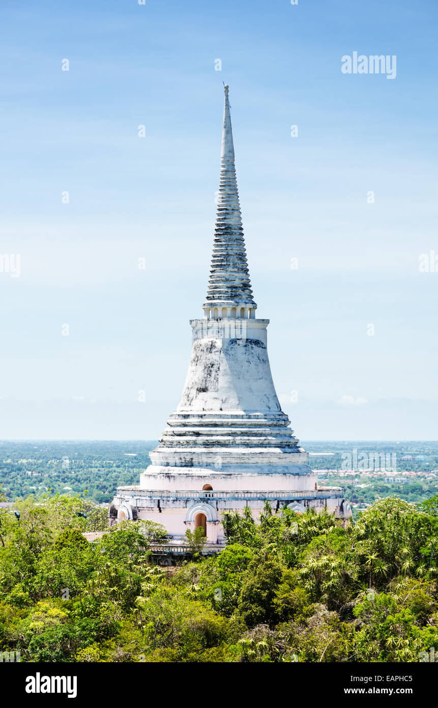 Pagode am Berg am Phra Nakhon Khiri Tempel, archäologische Stätte in Phetchaburi Provinz von Thailand Stockfoto