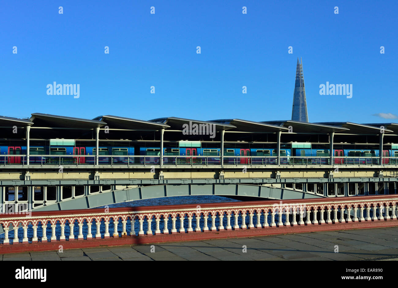 Blackfriars Railway Bridge, London, Vereinigtes Königreich Stockfoto