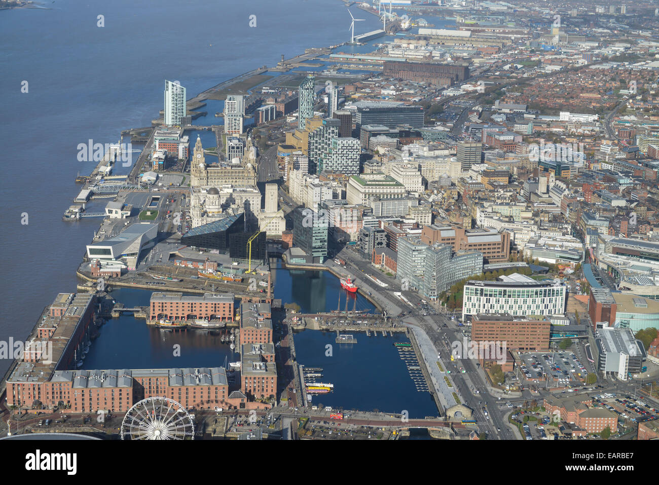 Eine Luftaufnahme des Liverpool City Centre und den Fluss Mersey Stockfotografie Alamy Eine Luftaufnahme des Liverpool City Centre und den Fluss Mersey Stockfotografie Alamy
