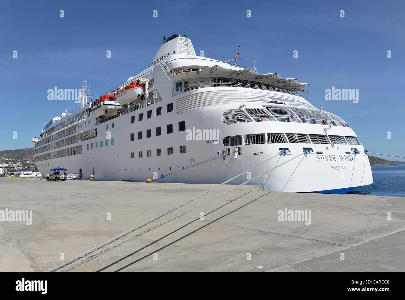 Silver Wind, Kreuzfahrt, Schiff, Baujahr 1995, Länge 155,75 m, 296  Passagiere, Agios Nikolaos, Kreta, Griechenland Stockfotografie - Alamy