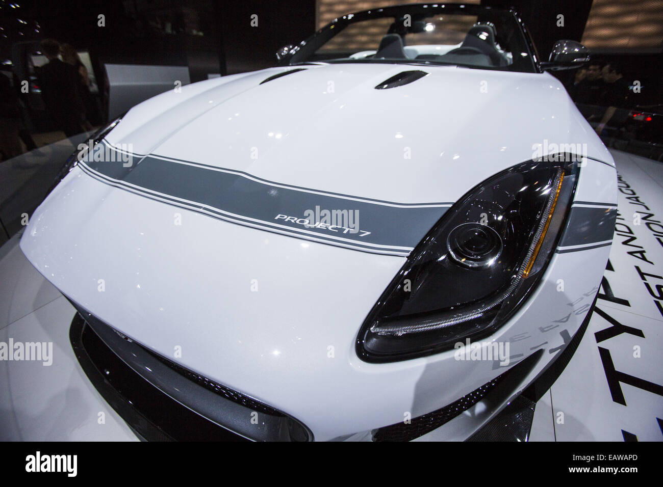 Los Angeles, Kalifornien, USA. 20. November 2014. Jaguar-Projekt 7-Konzeptfahrzeug erscheint auf der Los Angeles Auto Show 2014 auf Donnerstag, 20. November 2014 in Los Angeles, Kalifornien. Die Automesse öffnet für die Öffentlichkeit am Freitag, den 21. November. Bildnachweis: Ringo Chiu/ZUMA Draht/Alamy Live-Nachrichten Stockfoto