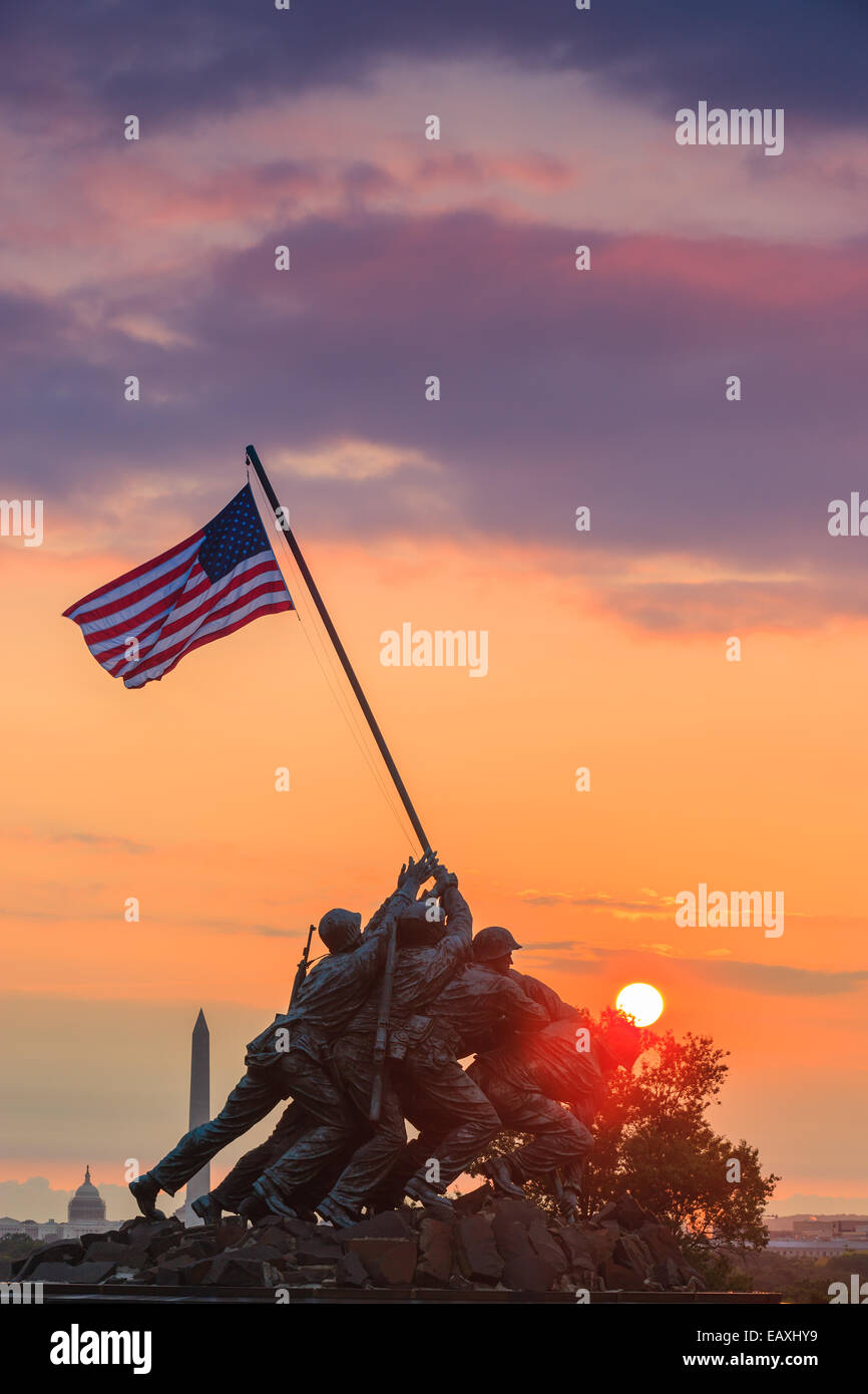 U.S. Marine Corps War Memorial, auch bekannt als Iwo Jima Memorial in Arlington, Virginia, USA. Stockfoto