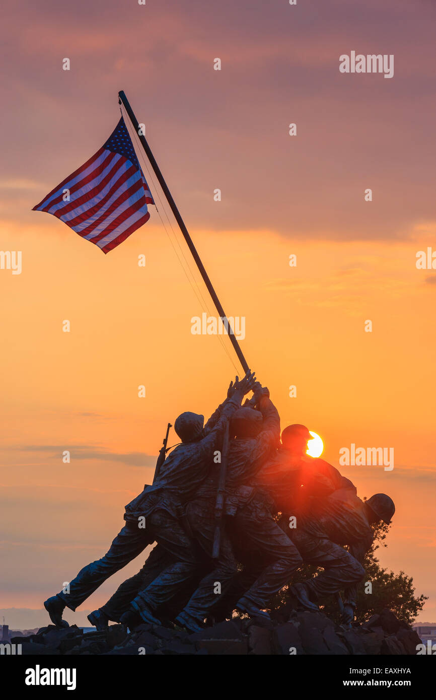 U.S. Marine Corps War Memorial, auch bekannt als Iwo Jima Memorial in Arlington, Virginia, USA. Stockfoto