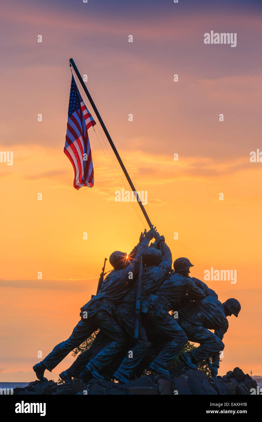 U.S. Marine Corps War Memorial, auch bekannt als Iwo Jima Memorial in Arlington, Virginia, USA. Stockfoto