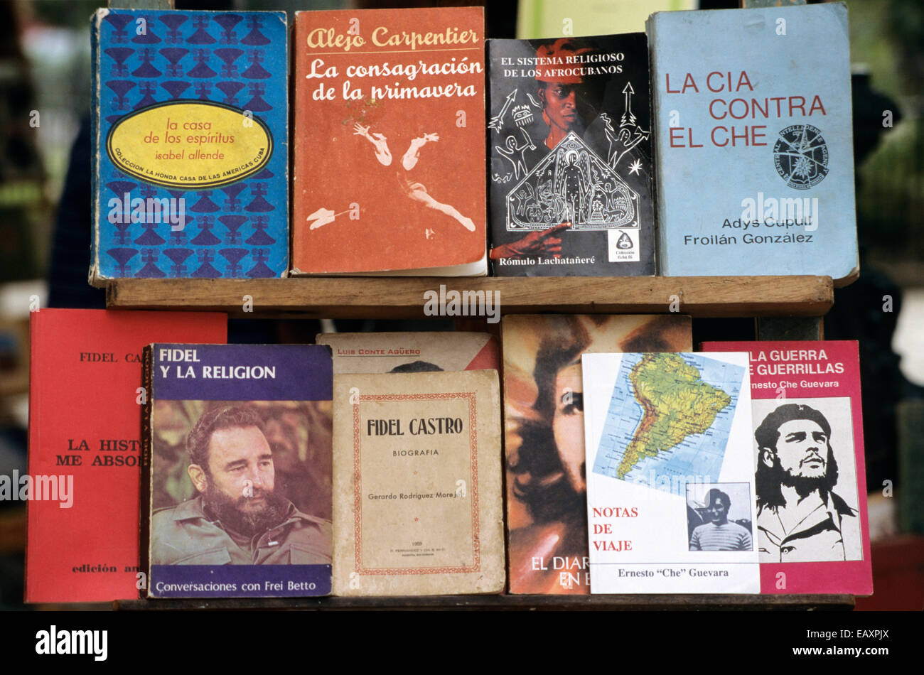 Wochenende-Buchmesse am Plaza de Armas, Alt-Havanna, Kuba, Karibik Stockfoto