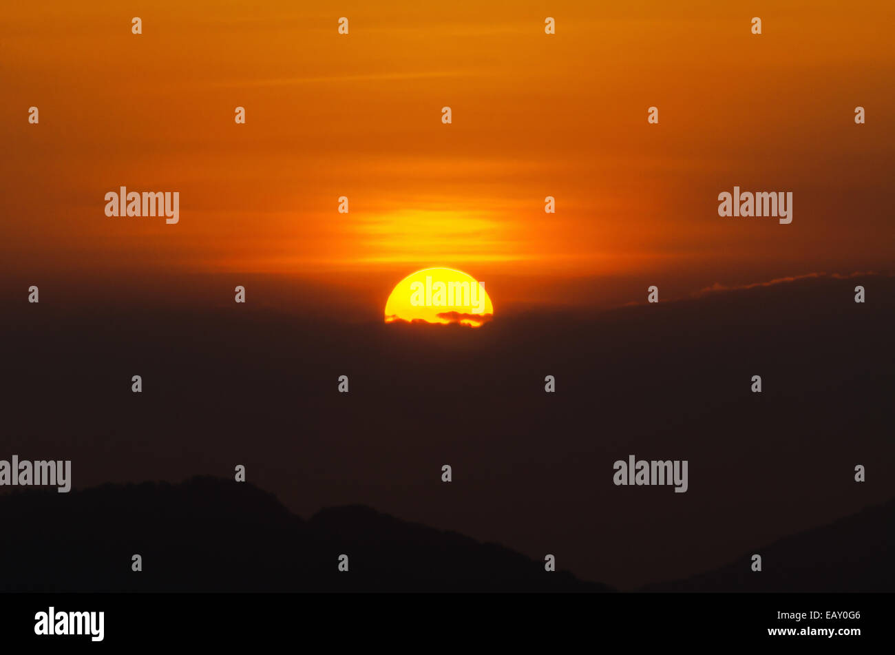 Schöne rote Licht des Sonnenuntergangs Stockfoto