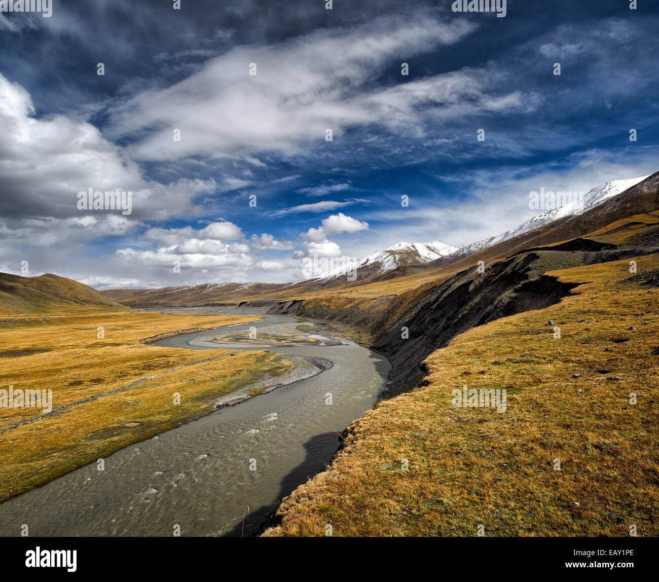 Flüsse und Bäche auf der tibetischen Hochebene, Provinz Qinghai, China Stockfoto