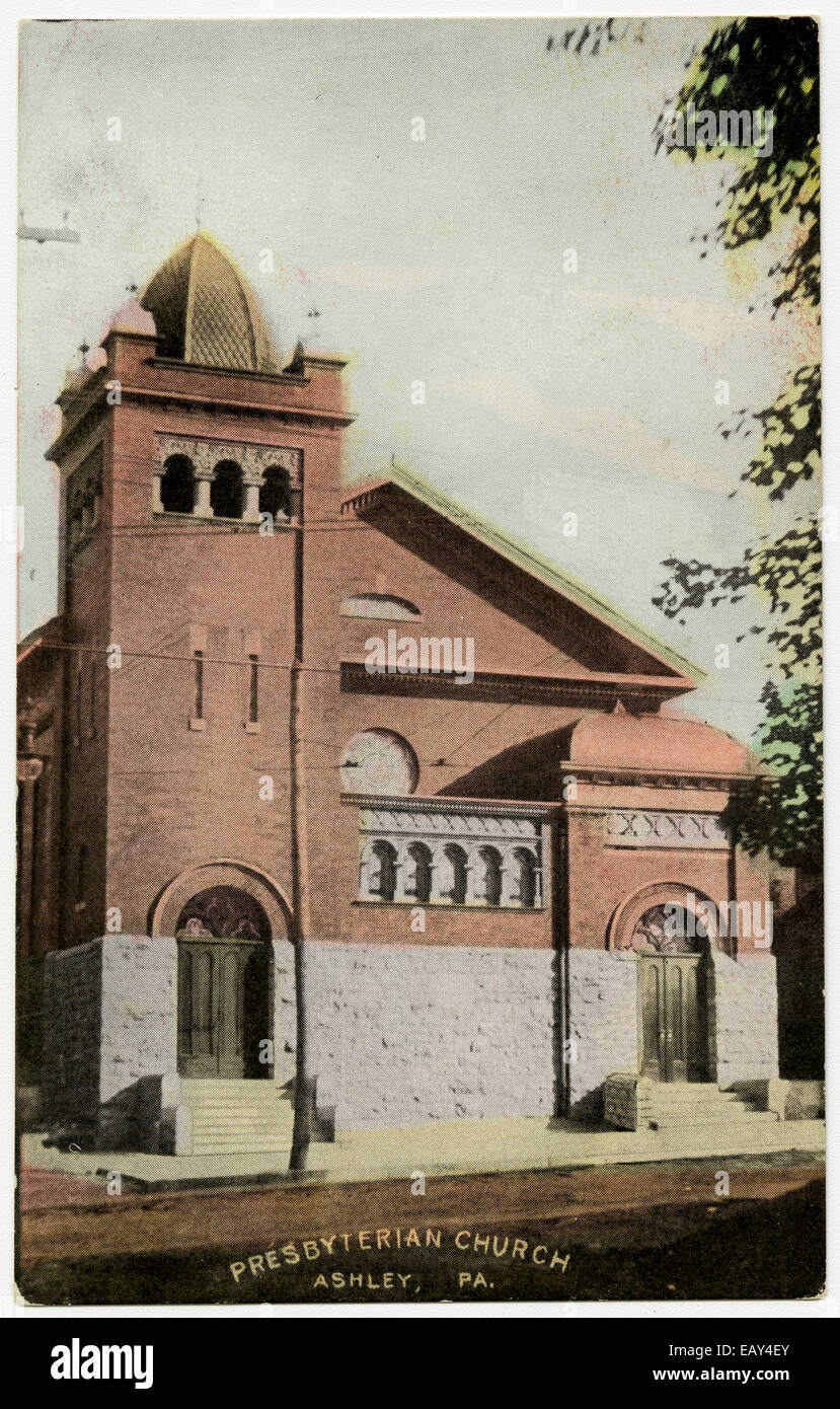 Presbyterianische Kirche in Ashley, Pennsylvania nach einer Pre-1923 Postkarte von RG-428 Postkarten-Kollektion Stockfoto
