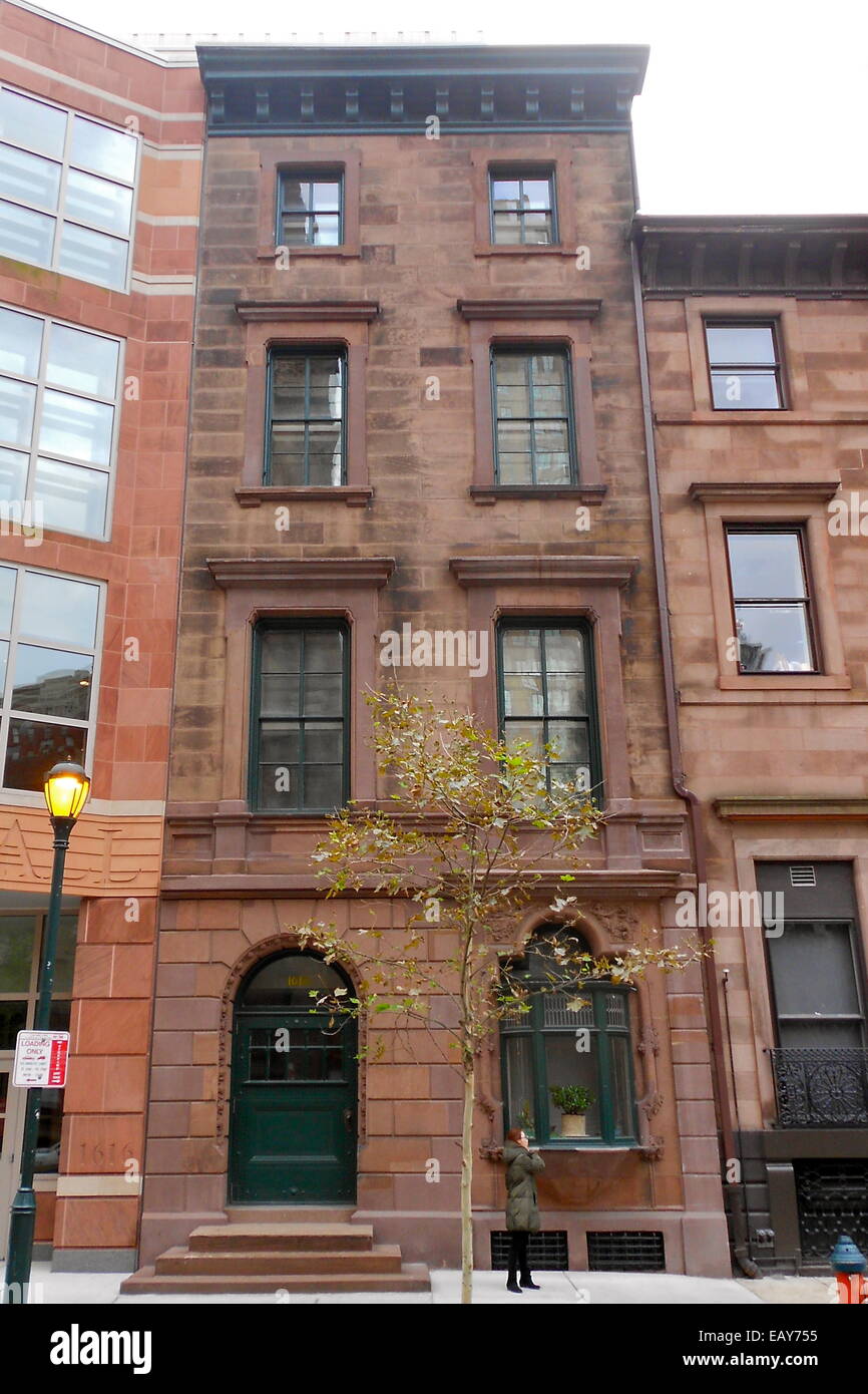 In der Locust Street in Philadelphia, Pennsylvania, befindet sich die Curtis School, ein renommiertes Musikkonservatorium. Die Region ist bekannt für ihre kulturellen Beiträge, wobei die Curtis-Schule eine wichtige Institution in der Bildungs- und Kunstlandschaft der Stadt ist. Stockfoto