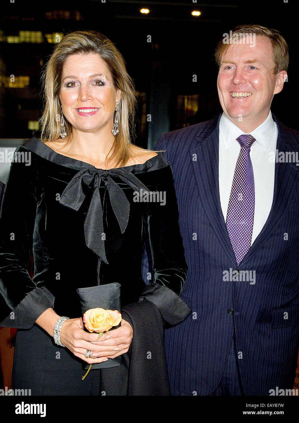 Den Haag, Niederlande. 21. November 2014. Den Haag, Niederlande. 21. November 2014. König Willem-Alexander und Maxima der Königin der Niederlande besucht das Jubiläumskonzert des Residentie Ochestra in Dr. Anton Philipszaal in den Haag, Niederlande, 21. November 2014. Das Residentie Orchestra feiert seinen 110. Jubiläum. Foto: Patrick van Katwijk - NO-Draht-SERVICE-/ Dpa/Alamy Live News Bildnachweis: Dpa picture-Alliance/Alamy Live News Stockfoto