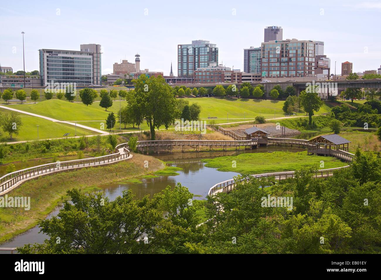 William J. Clinton Presidential Center Park und der Innenstadt von Skyline, Little Rock, Arkansas, USA Stockfoto