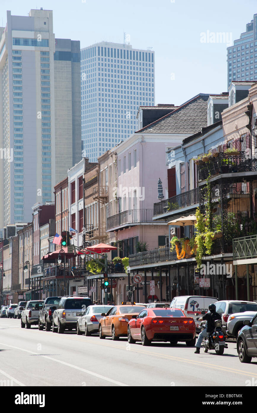 Berühmte Decatur Street in den französischen Viertel New Orleans USA Stockfoto