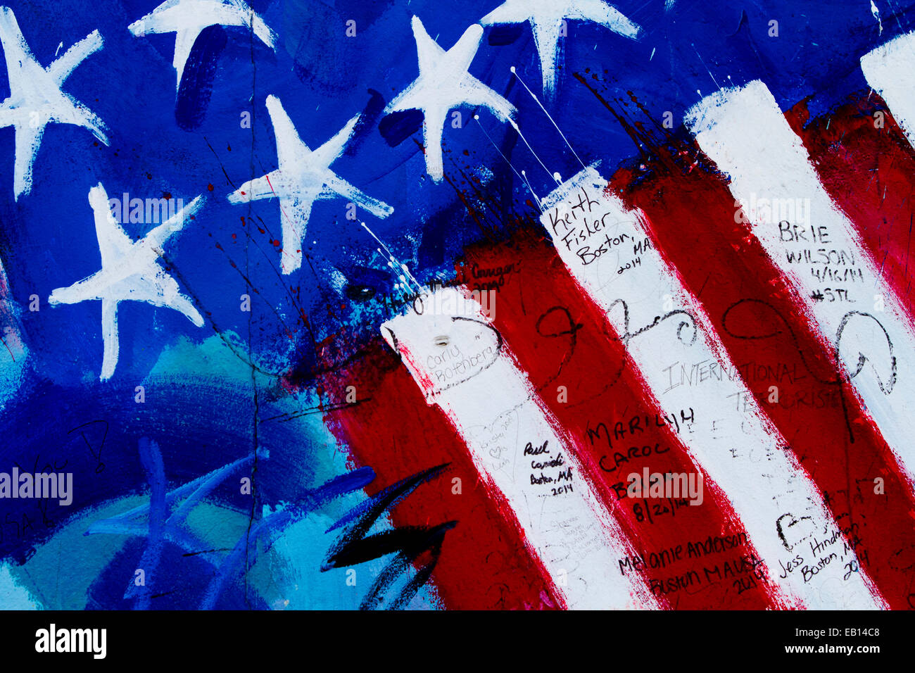 Graffiti amerikanische Flagge Tags Sterne Streifen Streetart Berlin Stockfoto
