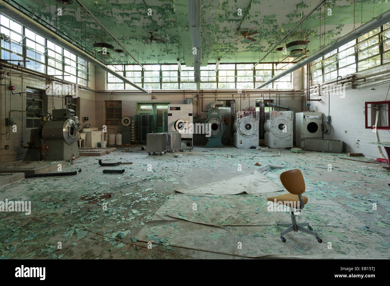 Die Wäscherei in einem verlassenen Krankenhaus. Ontario, Kanada. Stockfoto