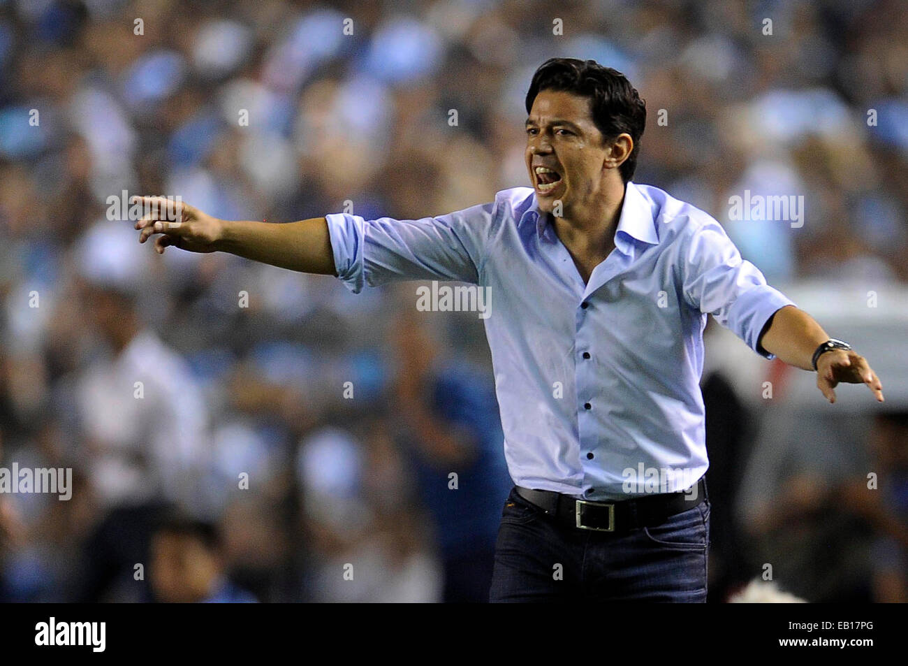 Buenos Aires, Argentinien. 23. November 2014. River Plate Trainer Marcelo Gallardo reagiert während eines Spiels gegen Racing in Buenos Aires, Argentinien am 23. November 2014. © Fernando Gens/TELAM/Xinhua/Alamy Live-Nachrichten Stockfoto