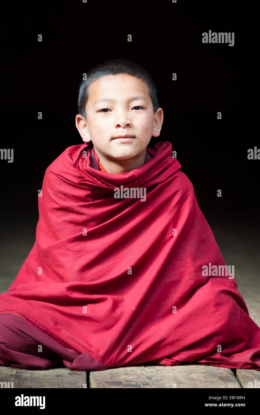 Young bhutanischen buddhistischer Mönch in Paro Dzong, Bhutan Stockfoto