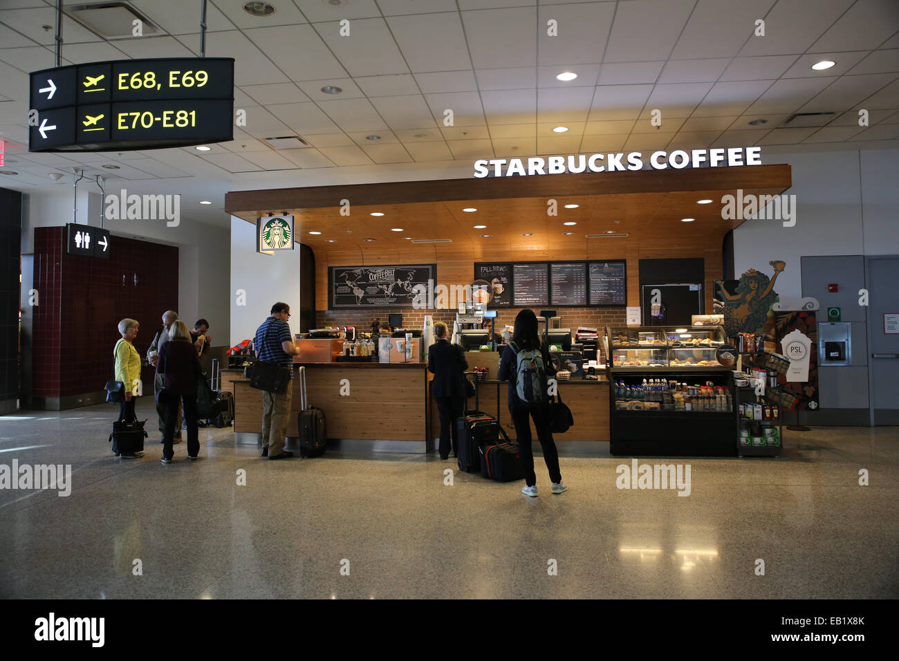 Starbucks Kaffee in Toronto Pearson Flughafen Stockfoto