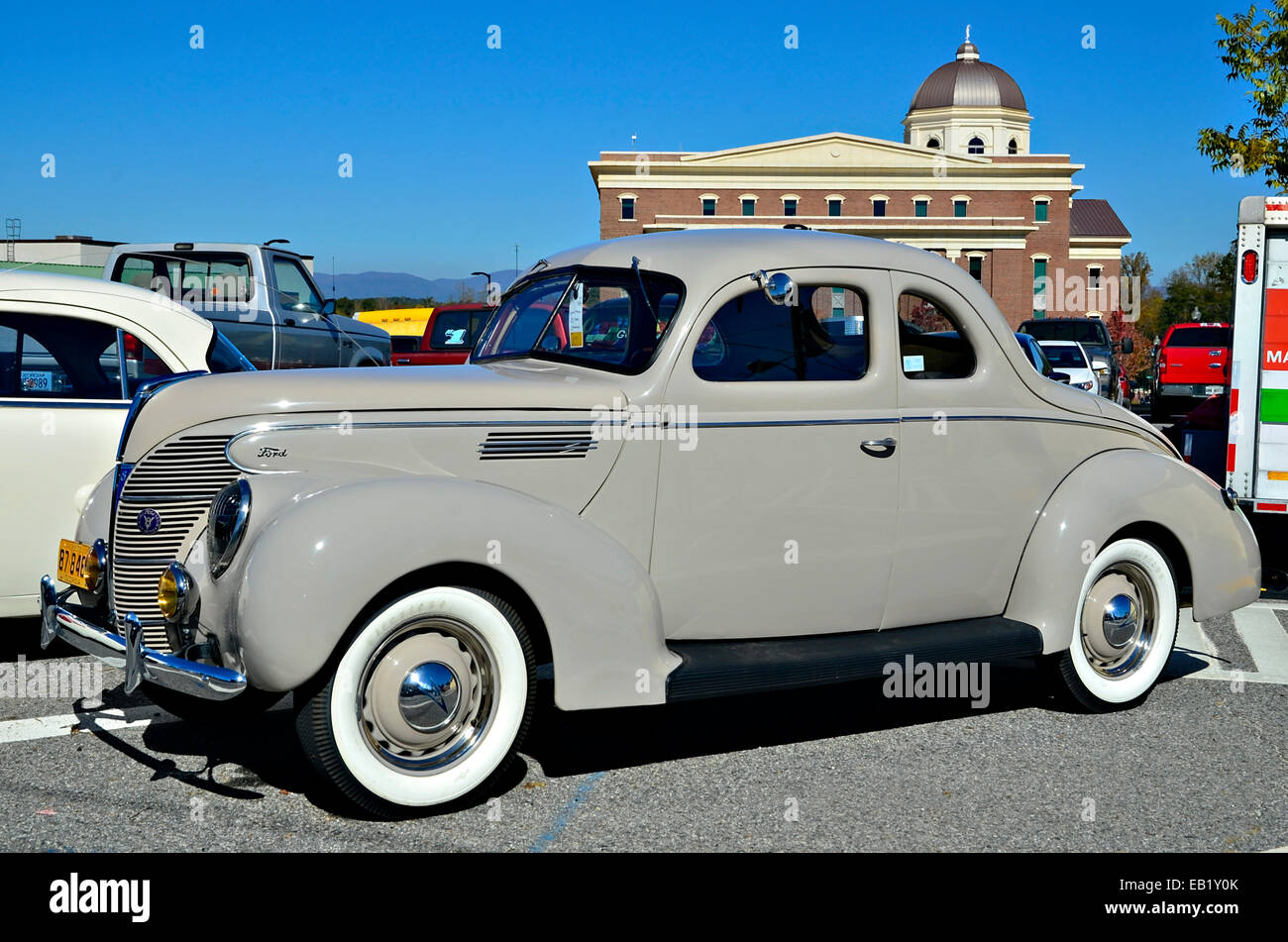 DAWSONVILLE, GA, USA - 26. Oktober - Oldtimer auf dem Display an der Moonshiners Festival in Dawsonville, Ga, 26. Oktober 2014. Stockfoto