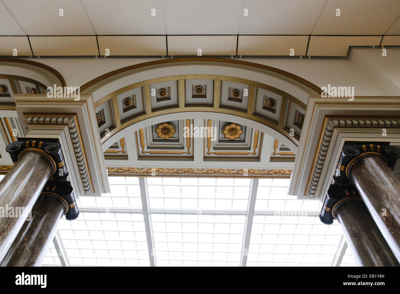 Brüsseler belgische Architektur Innenarchitektur Bogen museum Stockfoto